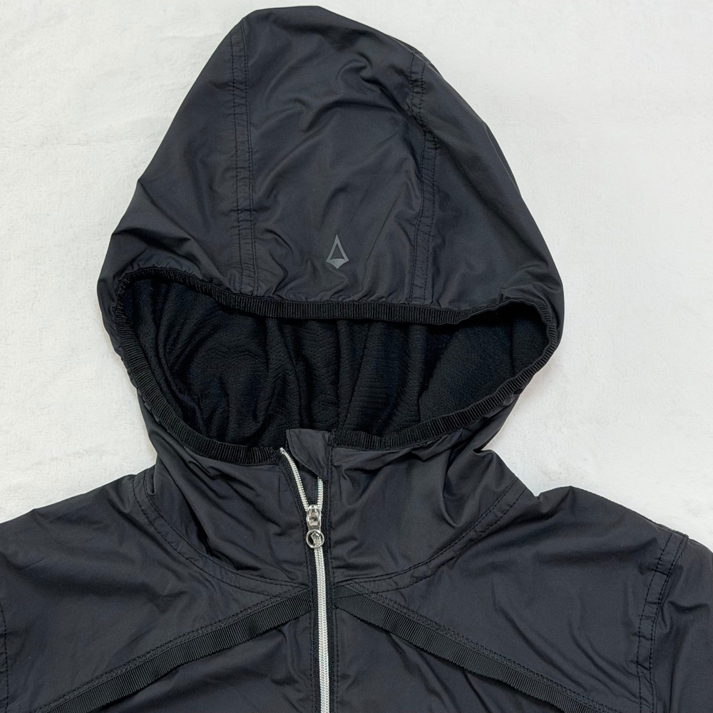 ivivva‎ Black Hooded Jacket Women's Size 12 Starburst Back - Picture 4 of 6